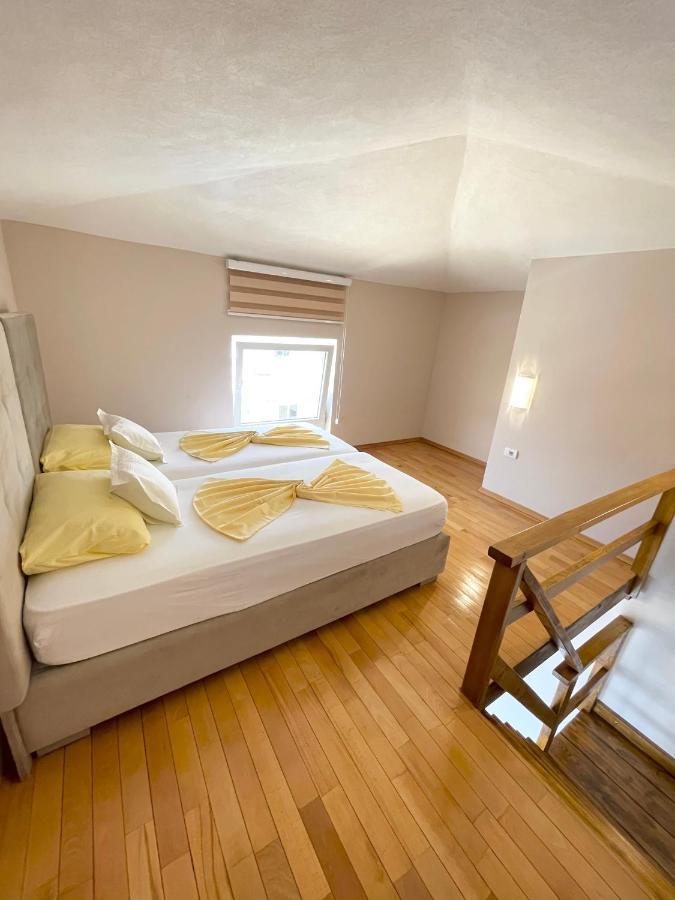 Apartments Harris ウルツィニ エクステリア 写真