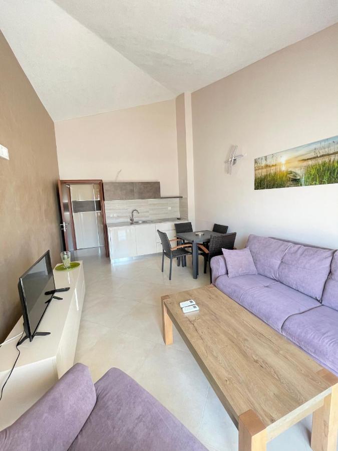 Apartments Harris ウルツィニ エクステリア 写真