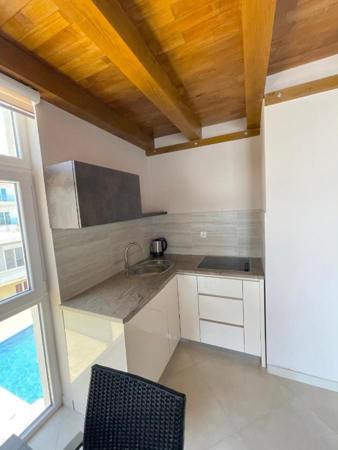 Apartments Harris ウルツィニ エクステリア 写真