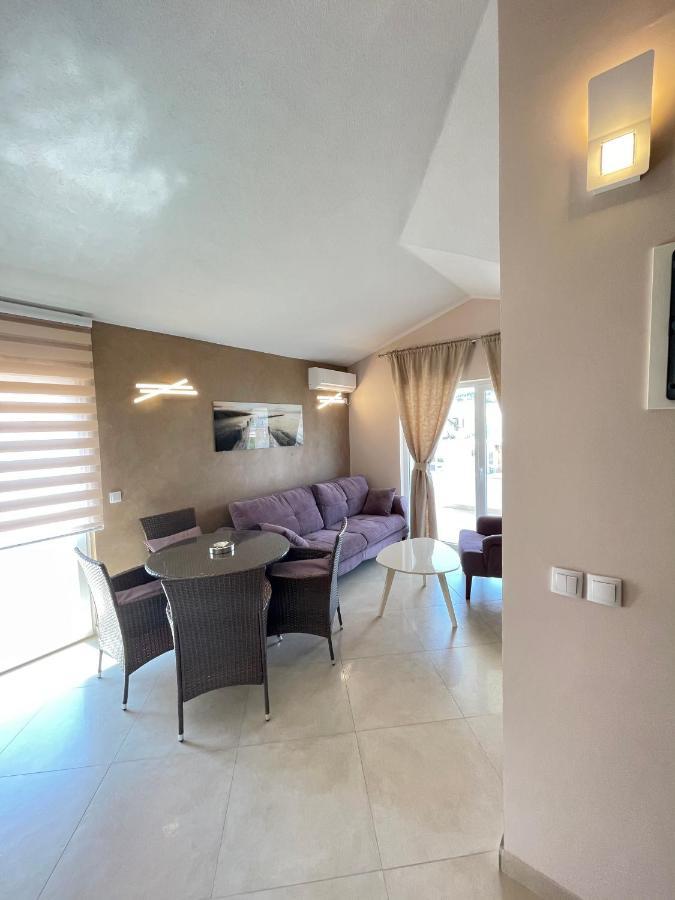 Apartments Harris ウルツィニ エクステリア 写真