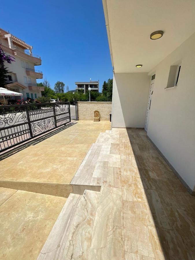 Apartments Harris ウルツィニ エクステリア 写真